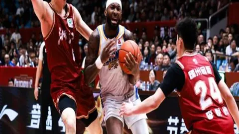 【篮球盛宴】NBA惊现50胜30负高光战况！每日精选一场巅峰对决，不容错过！🏀💥🌟